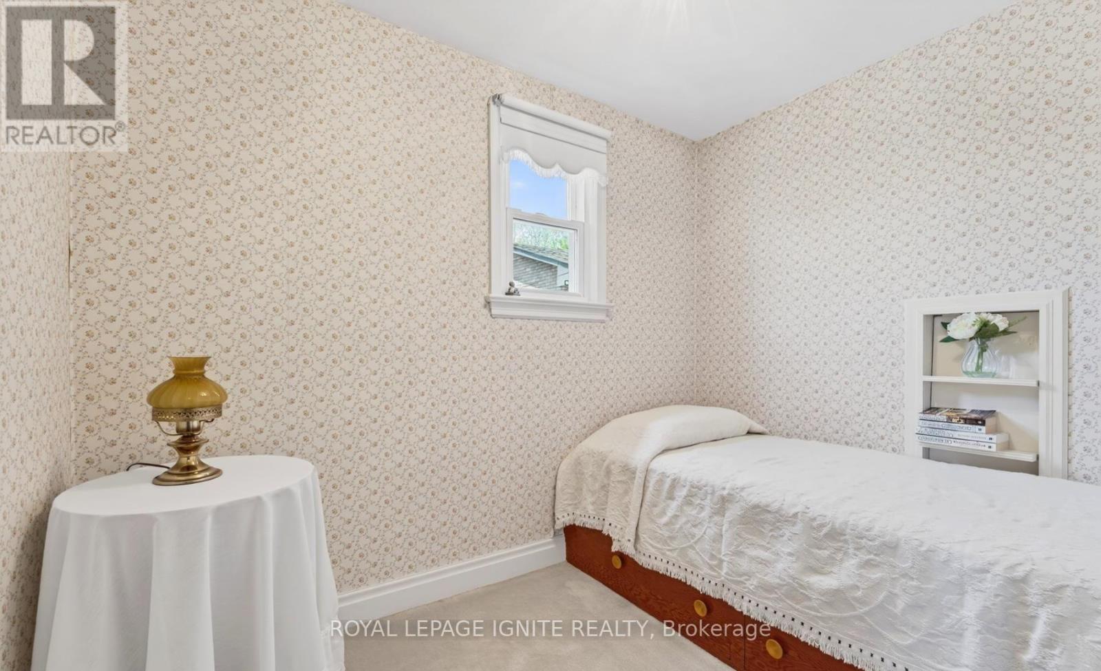 Main - 820 Simcoe Street N, Oshawa, Ontario L1G 4V8 - Photo 10 - E13571872