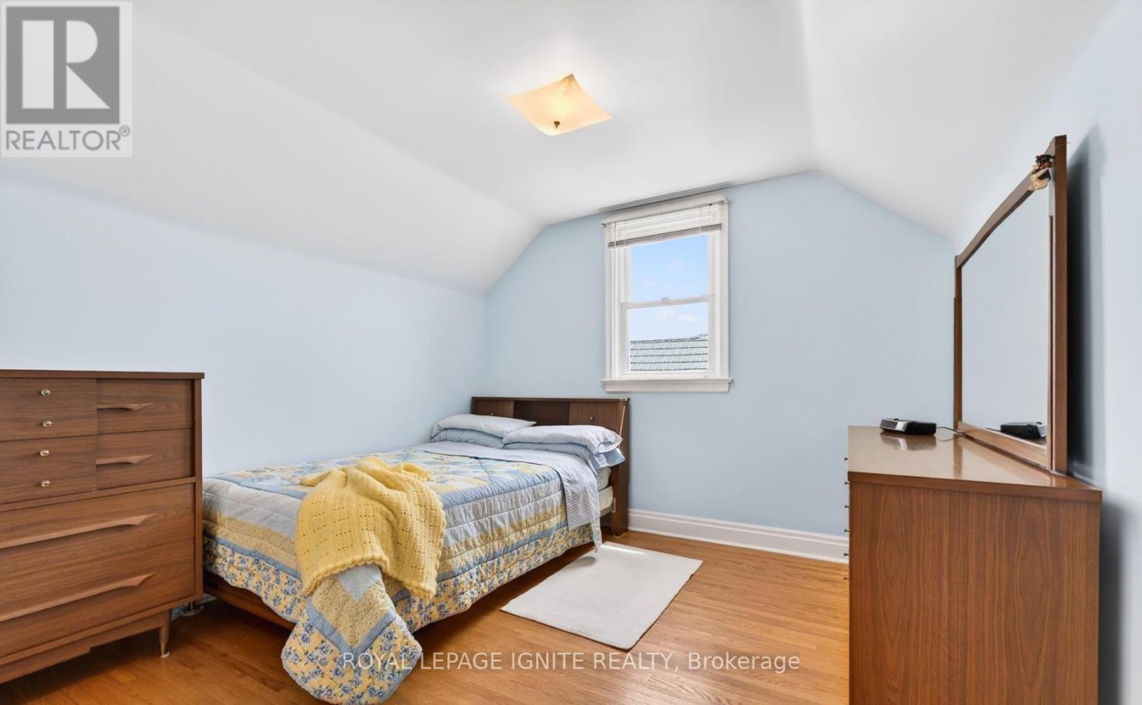 Main - 820 Simcoe Street N, Oshawa, Ontario L1G 4V8 - Photo 12 - E13571872