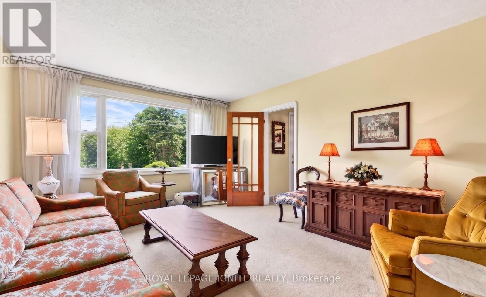 Main - 820 Simcoe Street N, Oshawa, Ontario L1G 4V8 - Photo 6 - E13571872