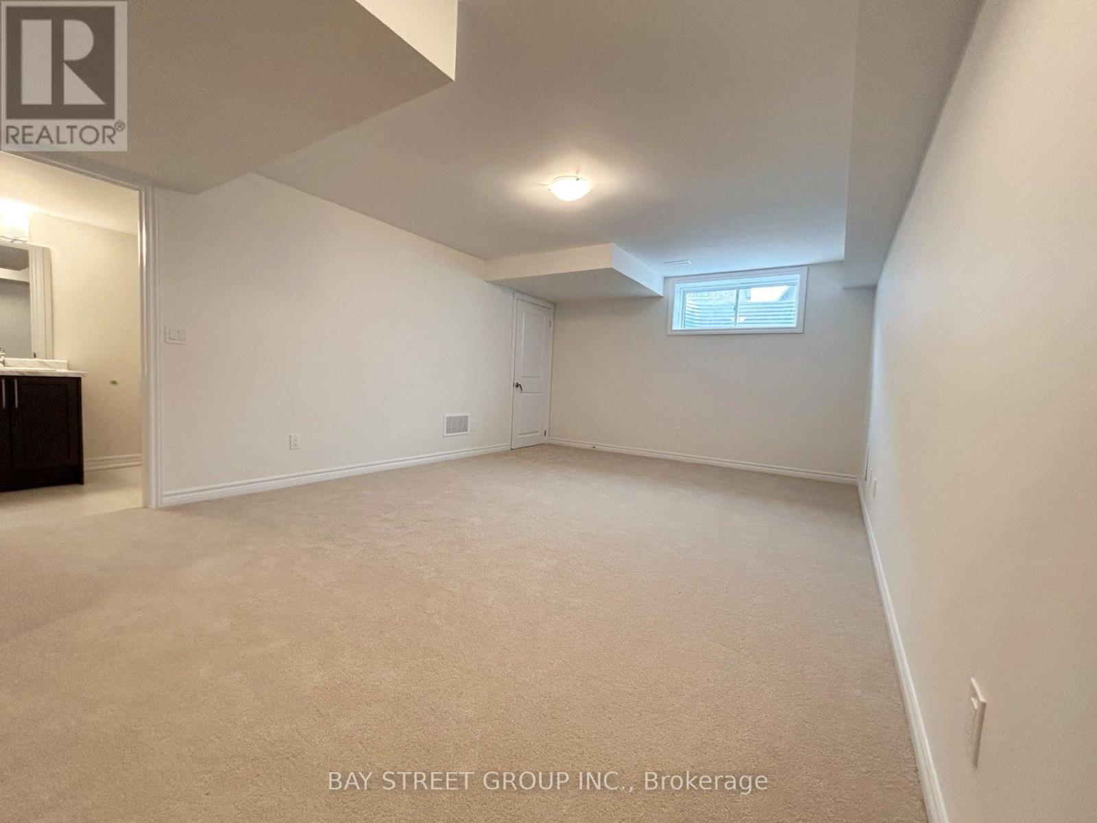 1130 Thompson Drive S, Oshawa, Ontario L1L 0V4 - Photo 6 - E13572048