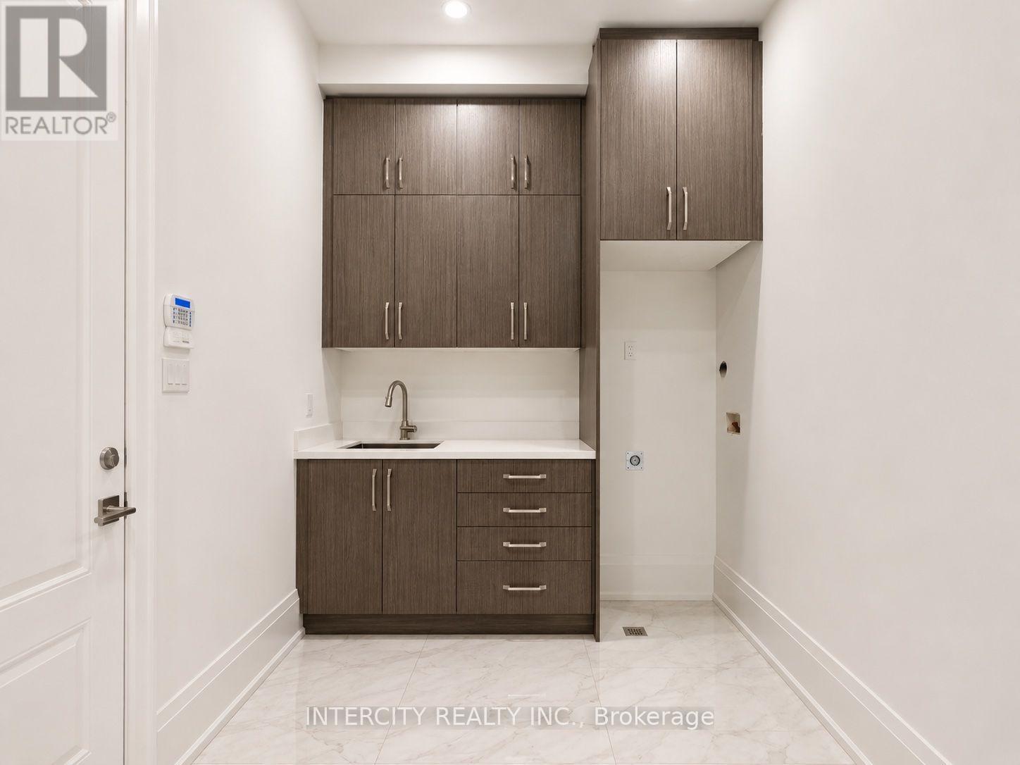 16 Creedmore Court, Vaughan, Ontario  L4H 4E5 - Photo 13 - N13571876
