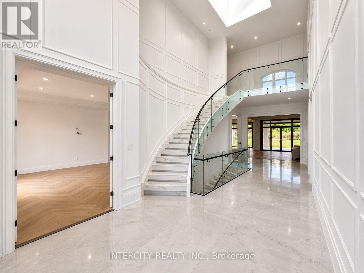 16 Creedmore Court, Vaughan, Ontario  L4H 4E5 - Photo 4 - N13571876