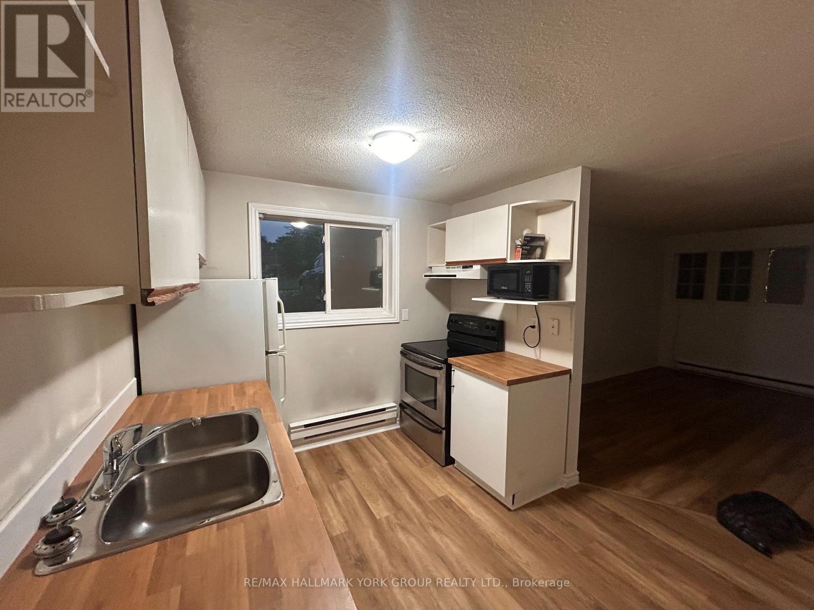 101 - 948 Lake Drive E, Georgina, Ontario  L0E 1L0 - Photo 11 - N13571918