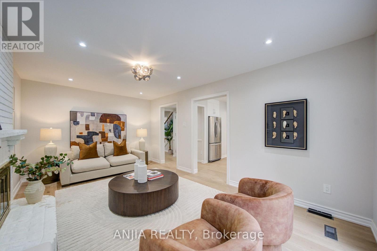 31 Spanhouse Crescent, Markham, Ontario  L3R 4E2 - Photo 16 - N13566220