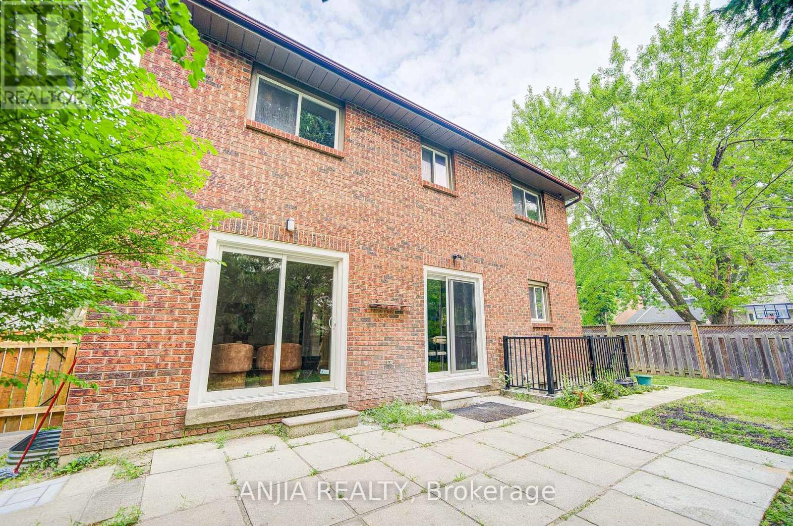 31 Spanhouse Crescent, Markham, Ontario  L3R 4E2 - Photo 46 - N13566220