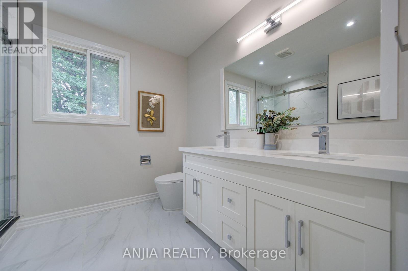 31 Spanhouse Crescent, Markham, Ontario  L3R 4E2 - Photo 22 - N13566220