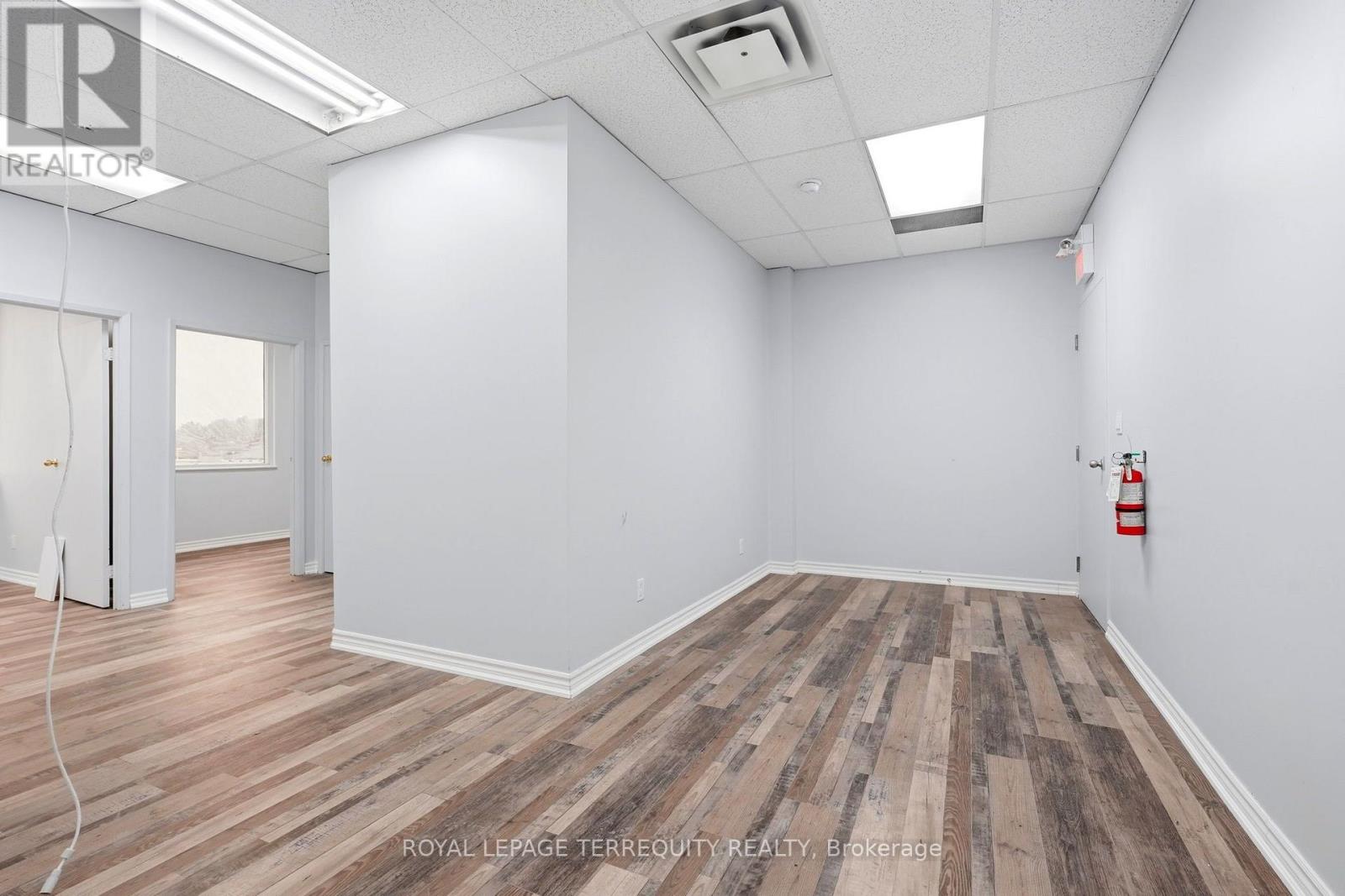 201 - 4700 Jane Street, Toronto, Ontario M3N 2L3 - Photo 10 - W13571810