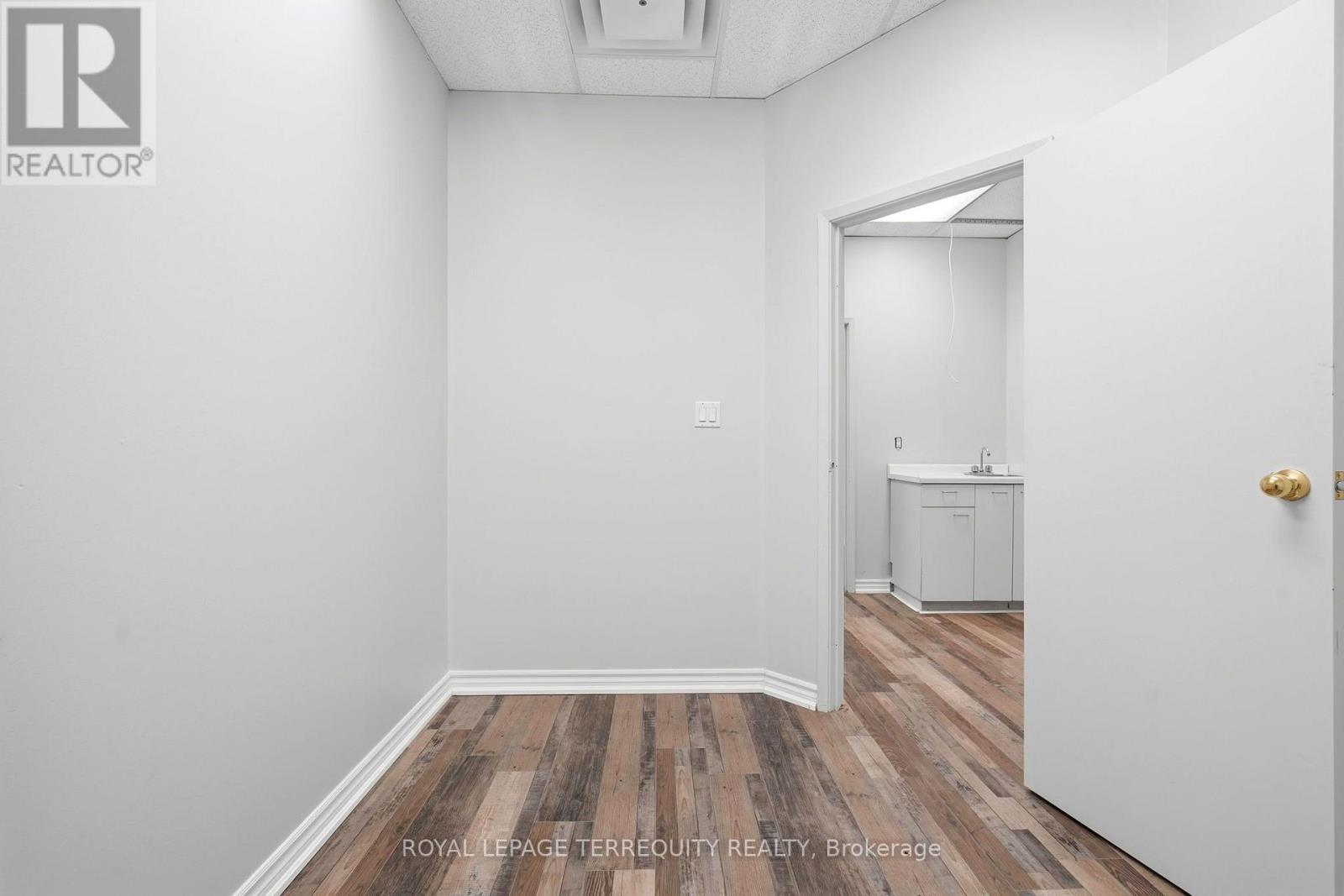 201 - 4700 Jane Street, Toronto, Ontario M3N 2L3 - Photo 25 - W13571810