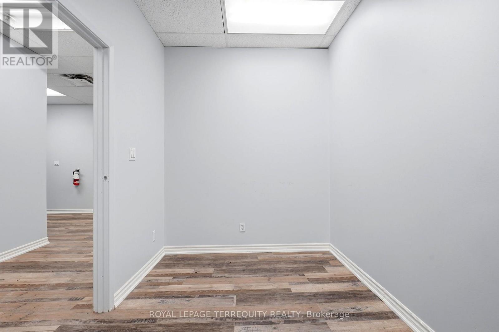 201 - 4700 Jane Street, Toronto, Ontario M3N 2L3 - Photo 28 - W13571810