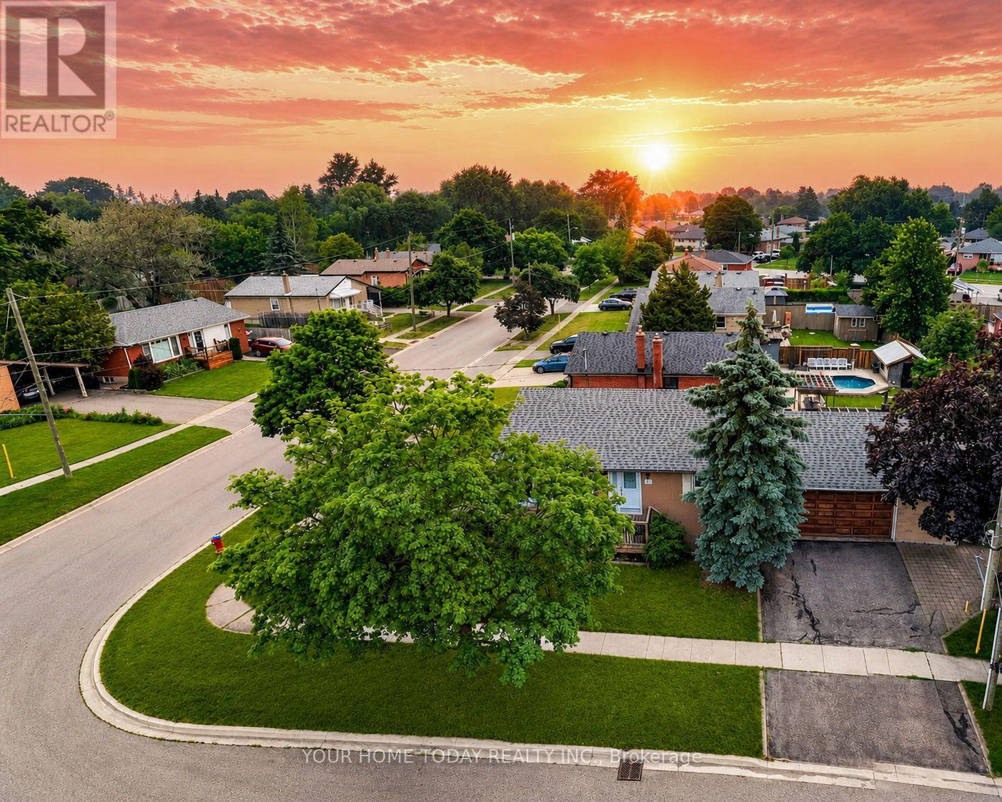 22 NORTON CRESCENT, Halton Hills (Georgetown)
