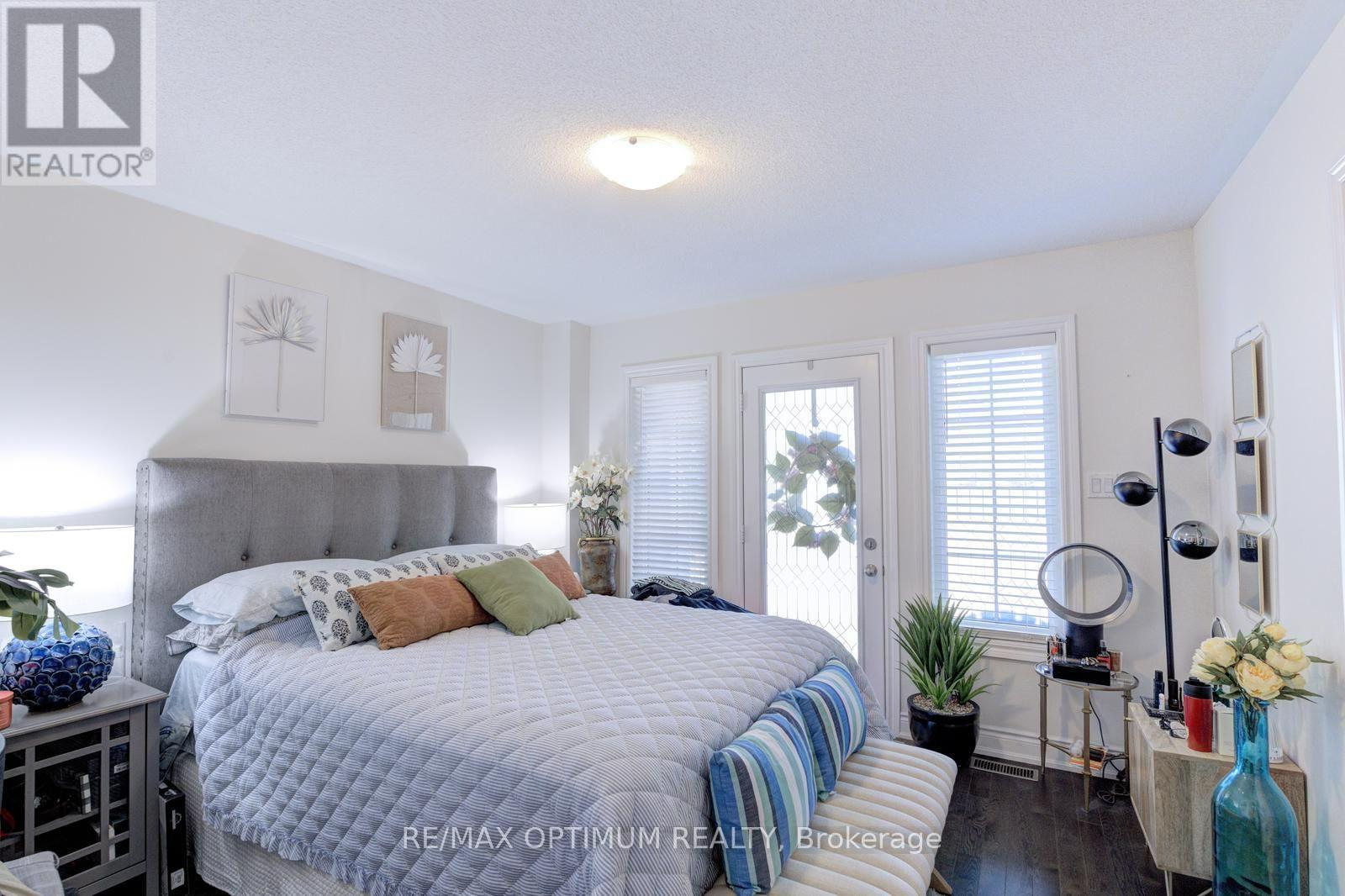 82 Oakmore Lane, Brampton, Ontario  L6Y 6H5 - Photo 6 - W13571878