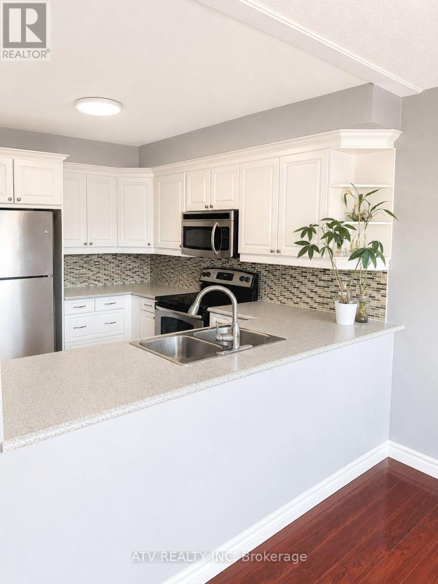 119 - 1538 Lancaster Drive, Oakville, Ontario  L6H 2Z3 - Photo 4 - W13571902