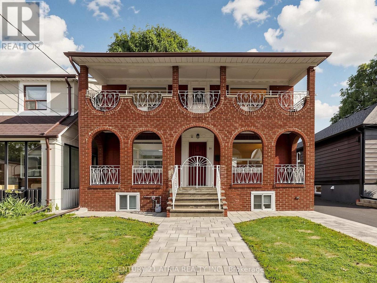 21 MAHONEY AVENUE, Toronto, Ontario