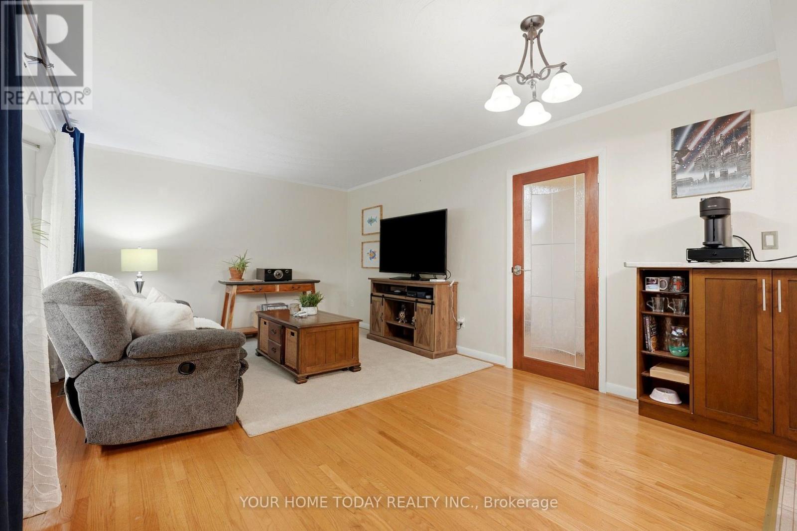 22 Norton Crescent, Halton Hills, Ontario L7G 1N2 - Photo 7 - W13571968