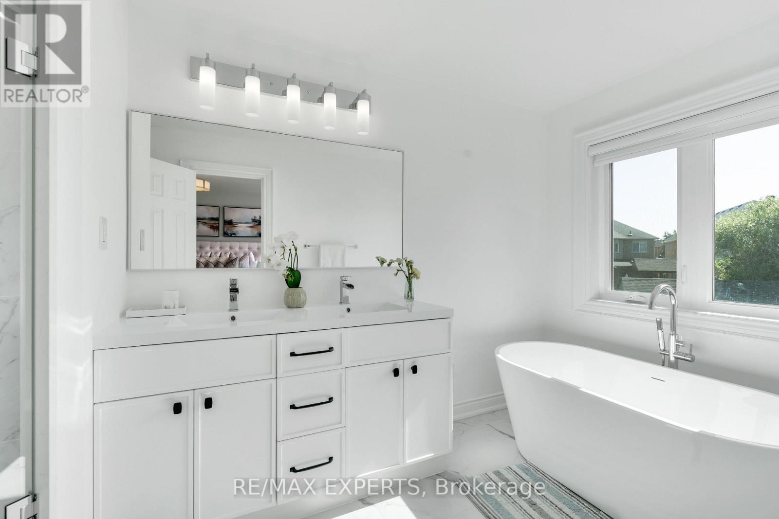 86 Humbershed Crescent, Caledon, Ontario  L7E 2X4 - Photo 15 - W13572014