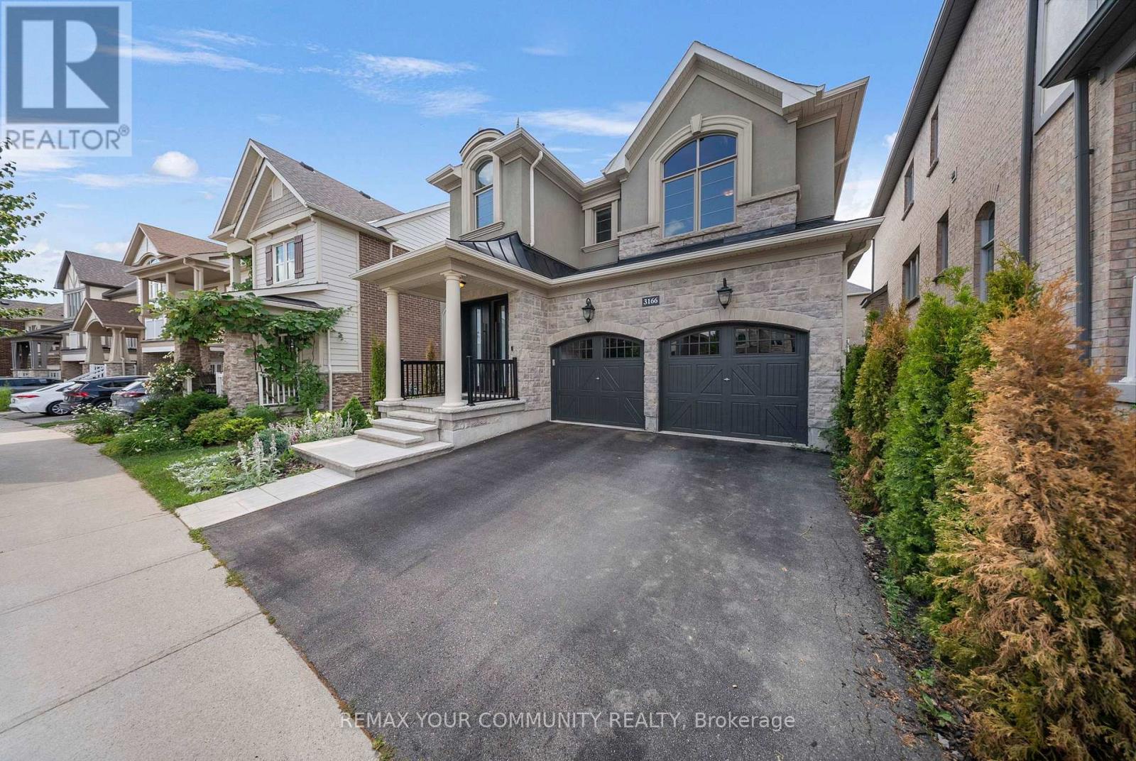 3166 Carding Mill Trail, Oakville, Ontario L6M 4M1 - Photo 3 - W13572026