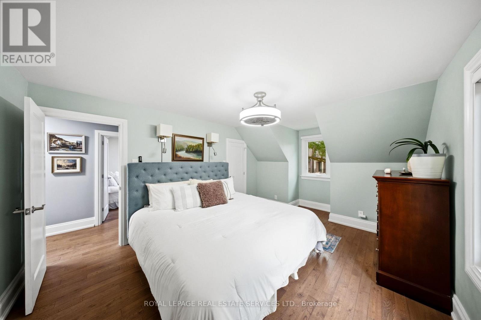 99 Foch Avenue, Toronto, Ontario  M8W 3X9 - Photo 17 - W13572028