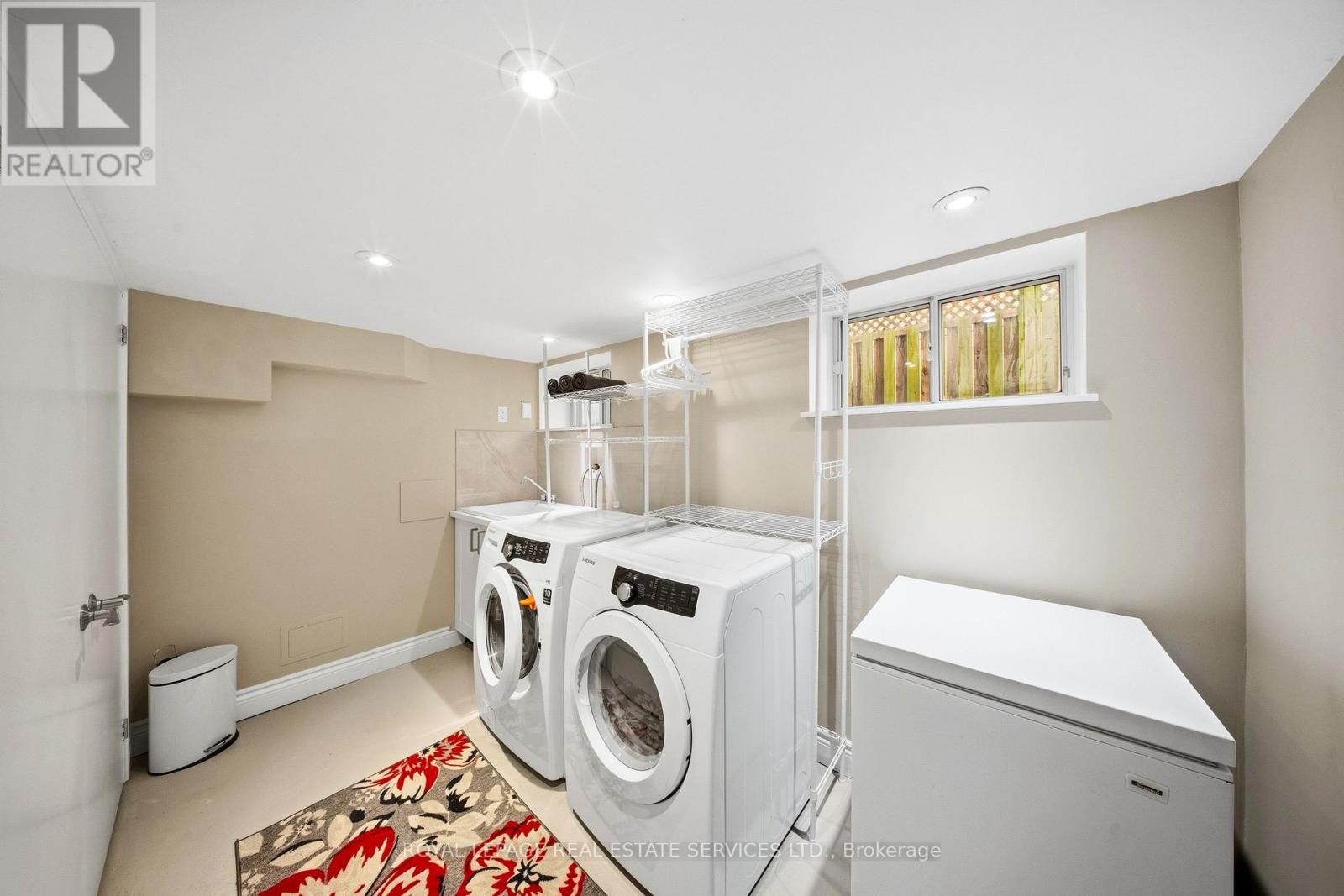99 Foch Avenue, Toronto, Ontario  M8W 3X9 - Photo 26 - W13572028