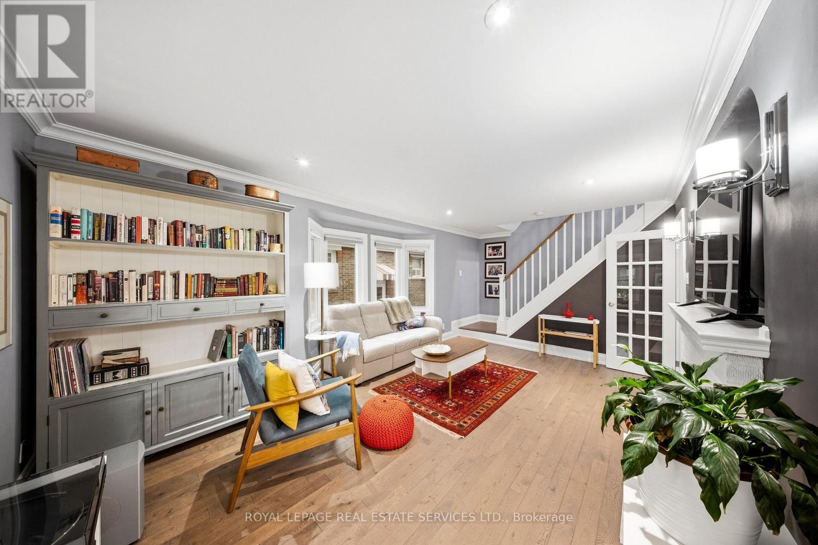 99 Foch Avenue, Toronto, Ontario  M8W 3X9 - Photo 4 - W13572028