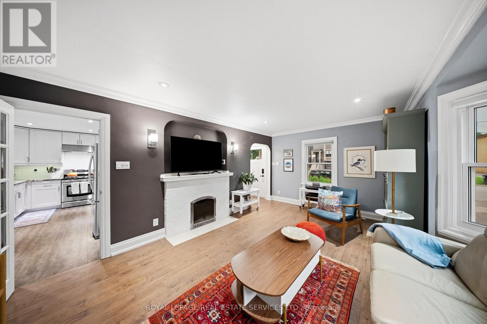 99 Foch Avenue, Toronto, Ontario  M8W 3X9 - Photo 6 - W13572028