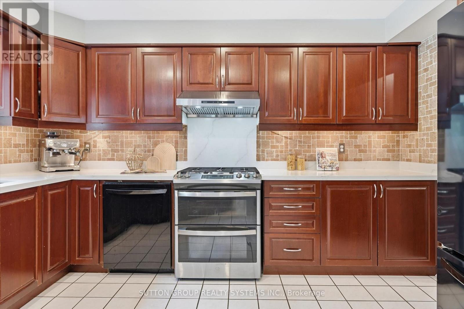 7 Arnhem Court, Hamilton, Ontario L8B 0N9 - Photo 13 - X13571784