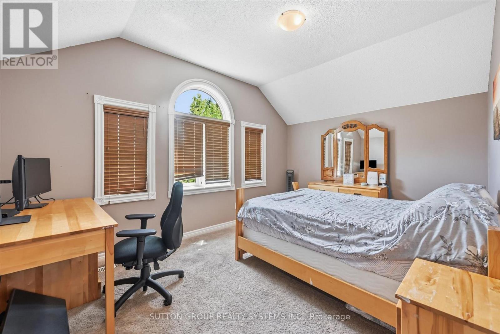 7 Arnhem Court, Hamilton, Ontario L8B 0N9 - Photo 28 - X13571784