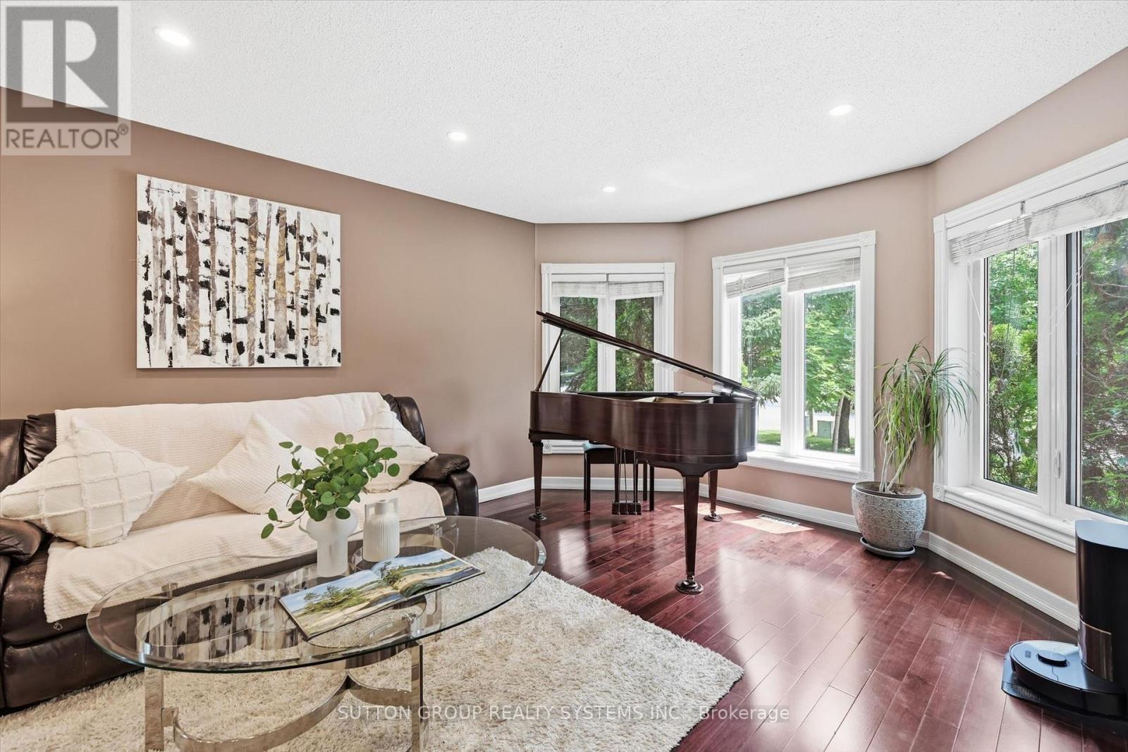 7 Arnhem Court, Hamilton, Ontario L8B 0N9 - Photo 4 - X13571784