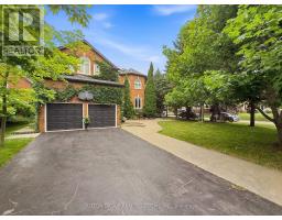 7 ARNHEM COURT, Hamilton, Ontario