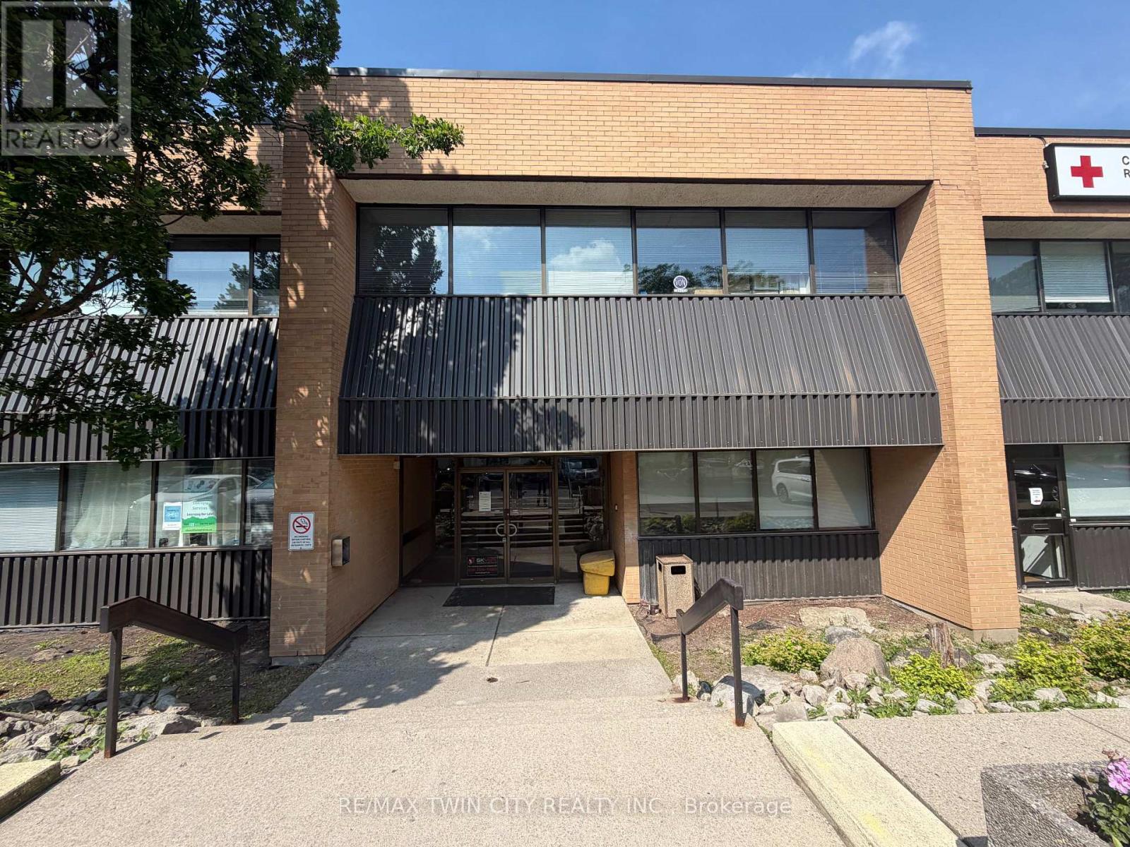 102 - 446 GREY STREET, Brantford