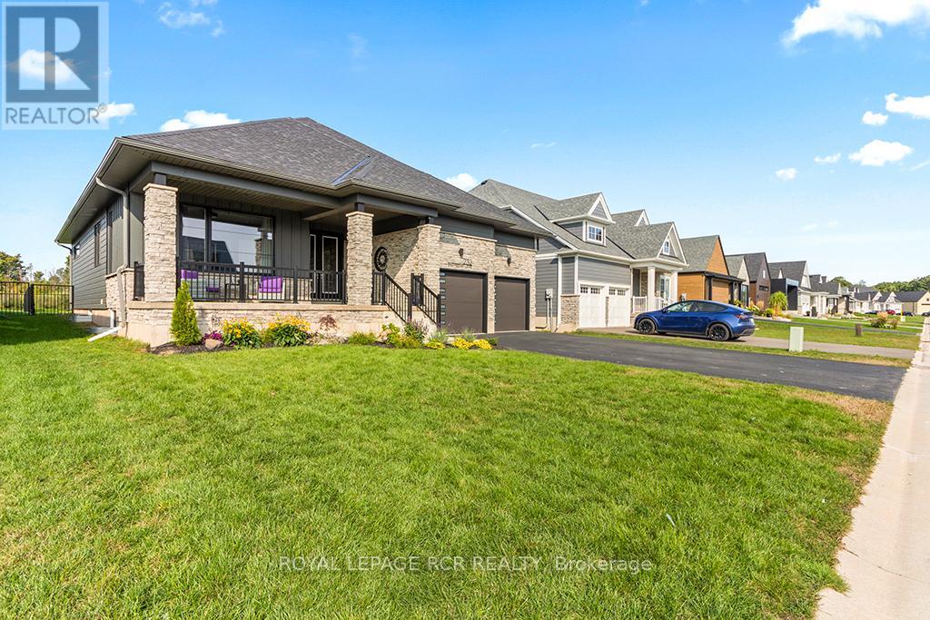 232 Snowberry Lane, Georgian Bluffs, Ontario  N0H 1S0 - Photo 1 - X13571926
