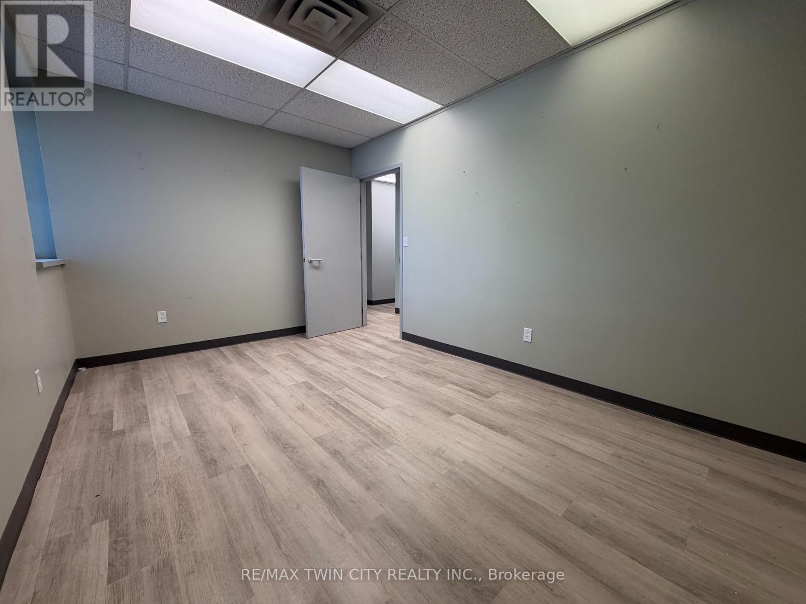 102 - 446 Grey Street, Brantford, Ontario  N3S 7L6 - Photo 7 - X13572016