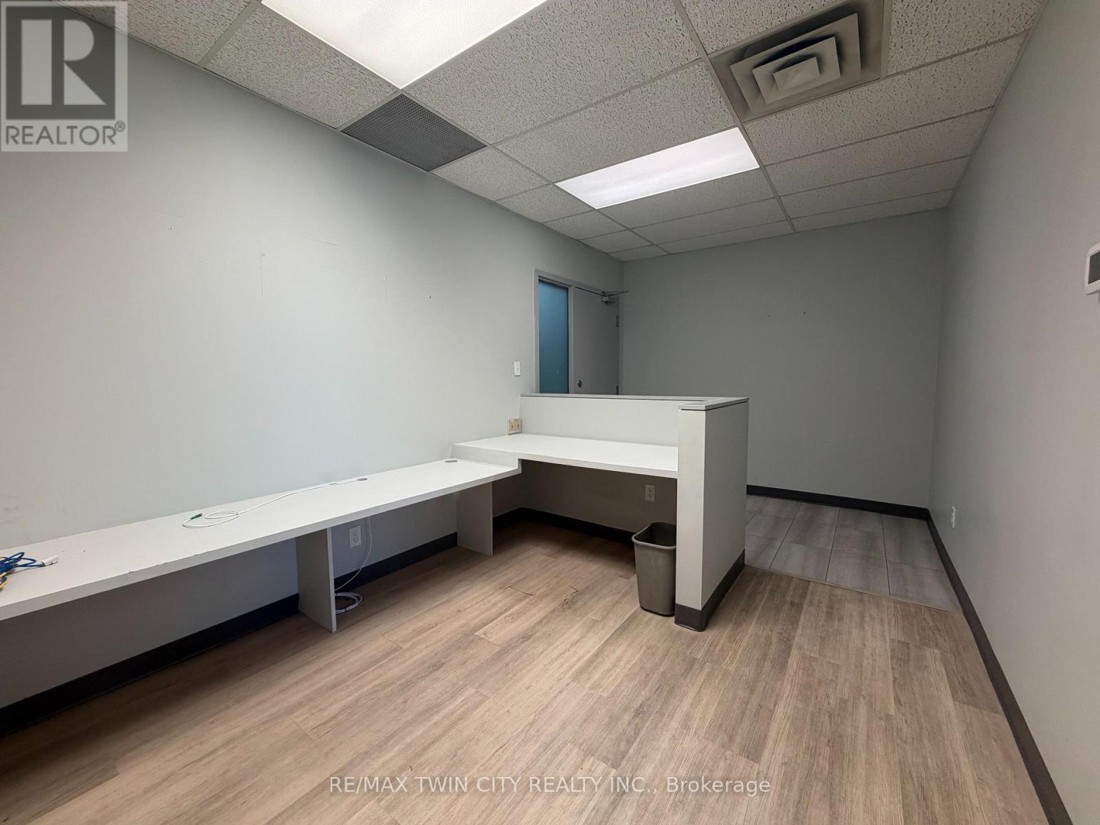 102 - 446 Grey Street, Brantford, Ontario  N3S 7L6 - Photo 8 - X13572016