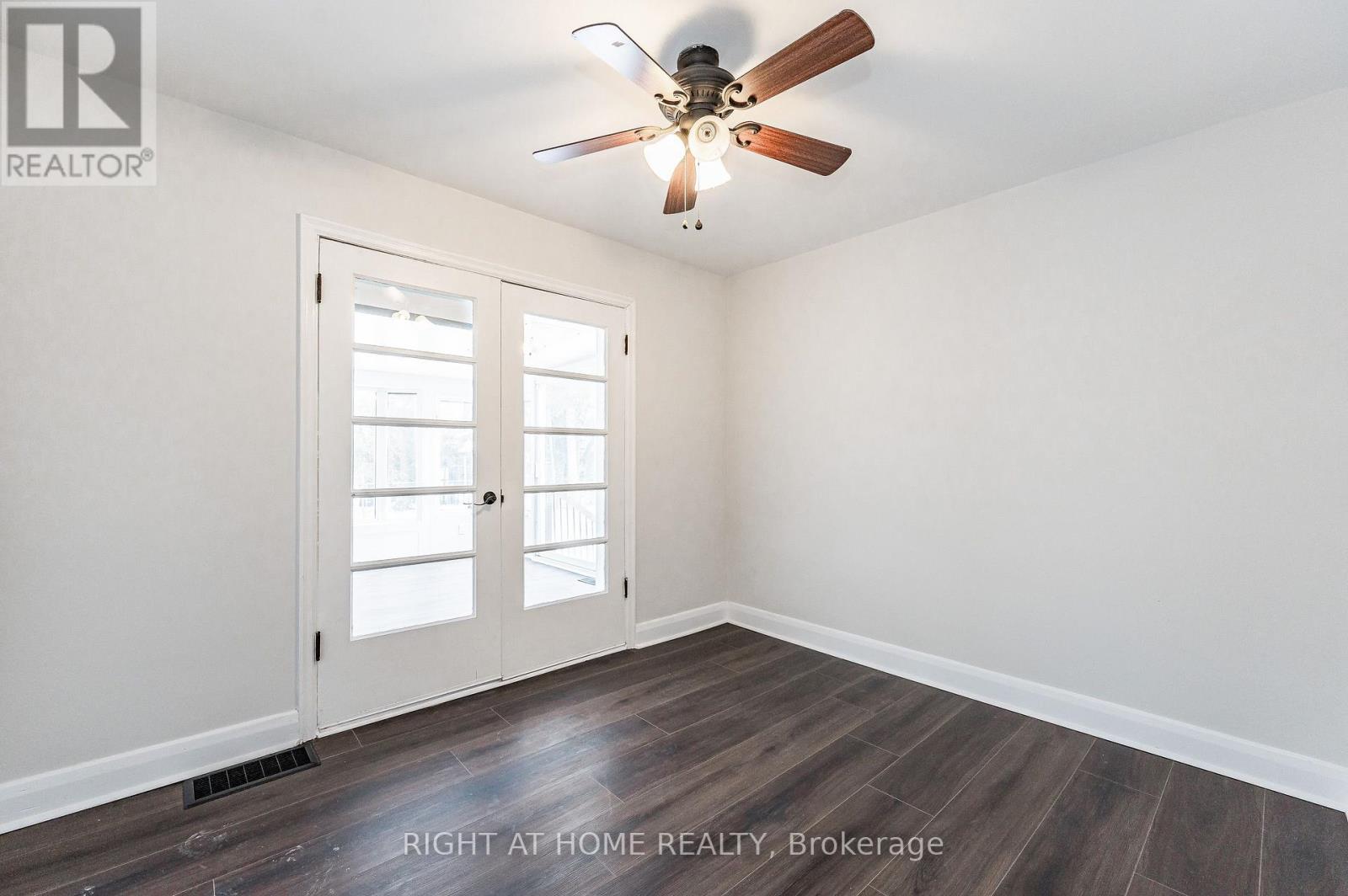 18 Ridgewood Avenue, Kitchener, Ontario  N2H 4L2 - Photo 17 - X13572076