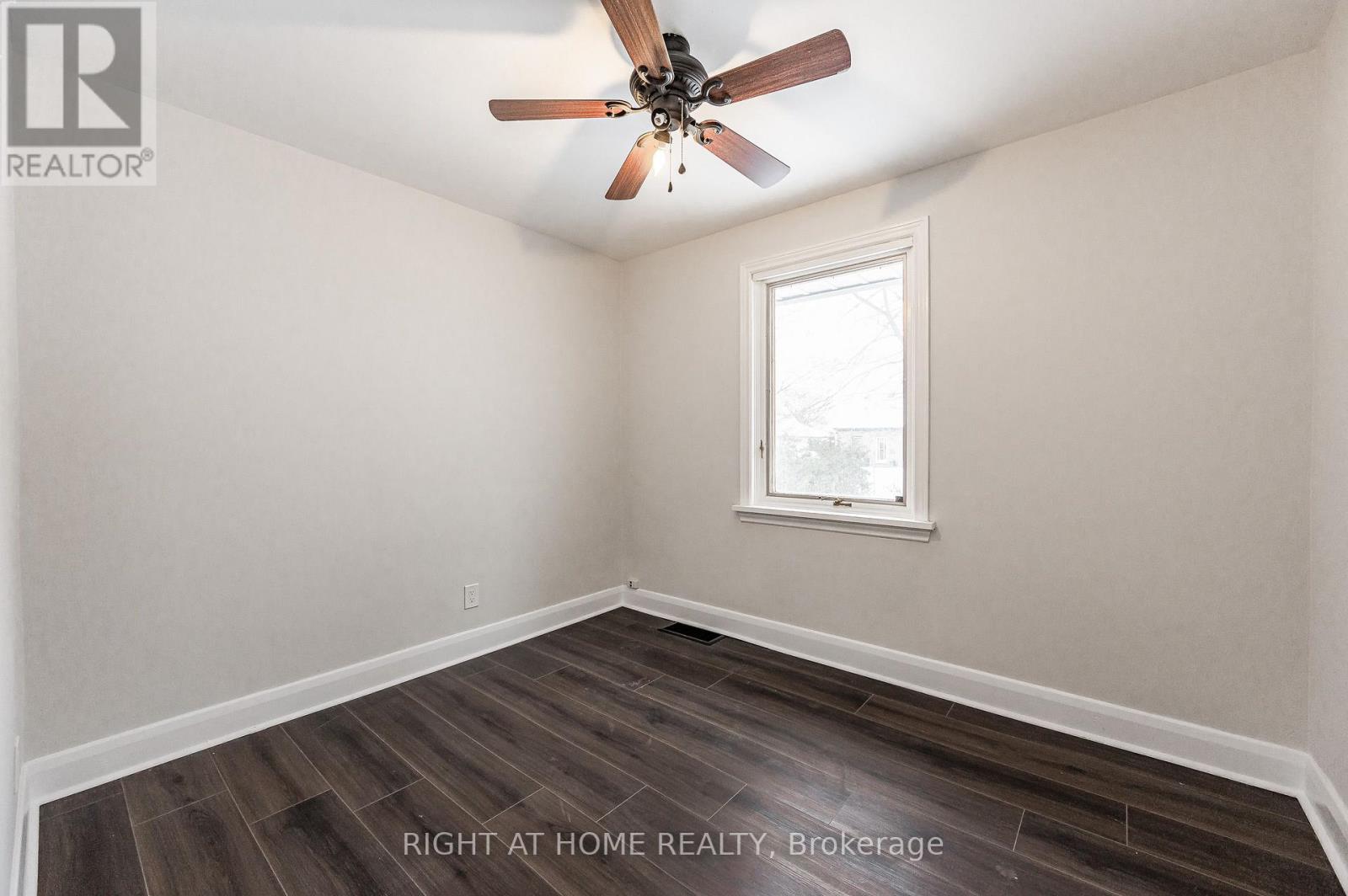 18 Ridgewood Avenue, Kitchener, Ontario  N2H 4L2 - Photo 22 - X13572076