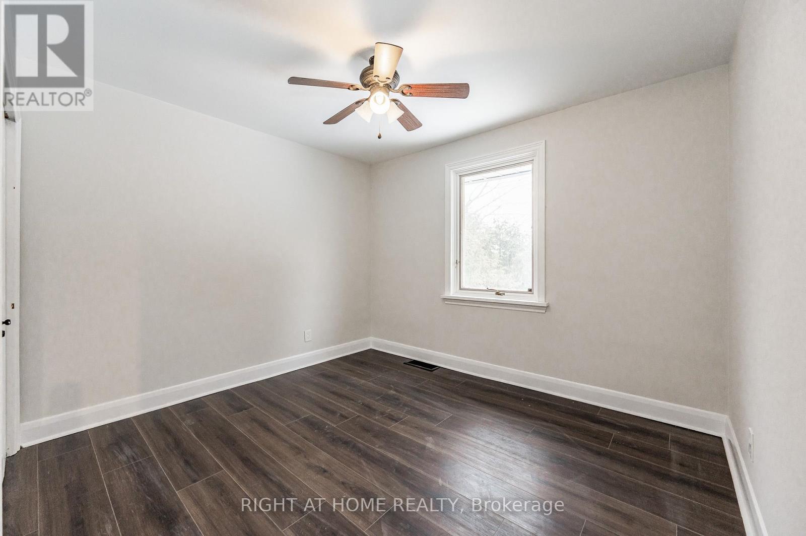 18 Ridgewood Avenue, Kitchener, Ontario  N2H 4L2 - Photo 24 - X13572076