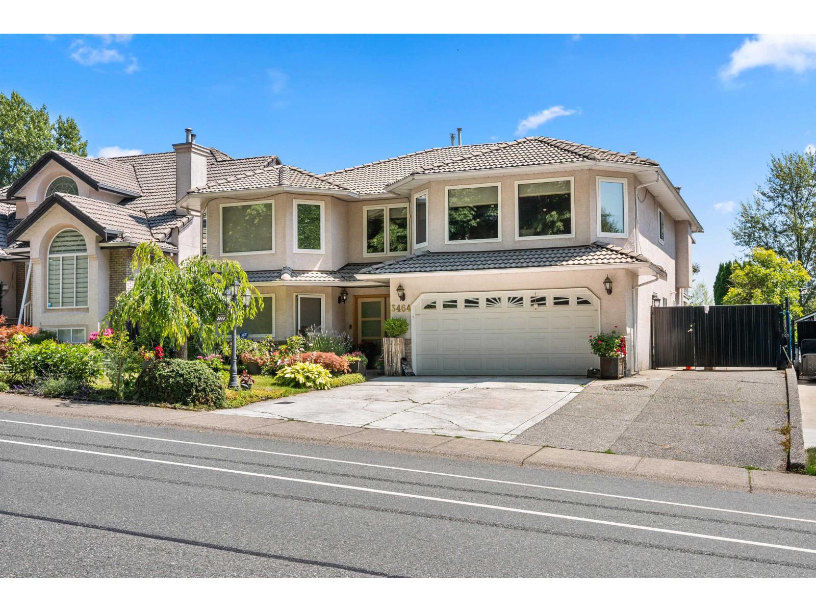 3464 Blue Jay Street, Abbotsford, British Columbia  V2T 6P9 - Photo 2 - R3143943