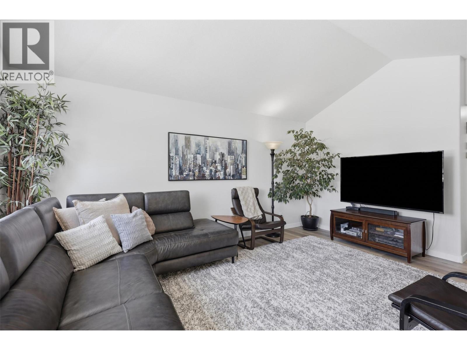 1715 Coldwater Drive, Kamloops, British Columbia  V2E 2M4 - Photo 5 - 10394274
