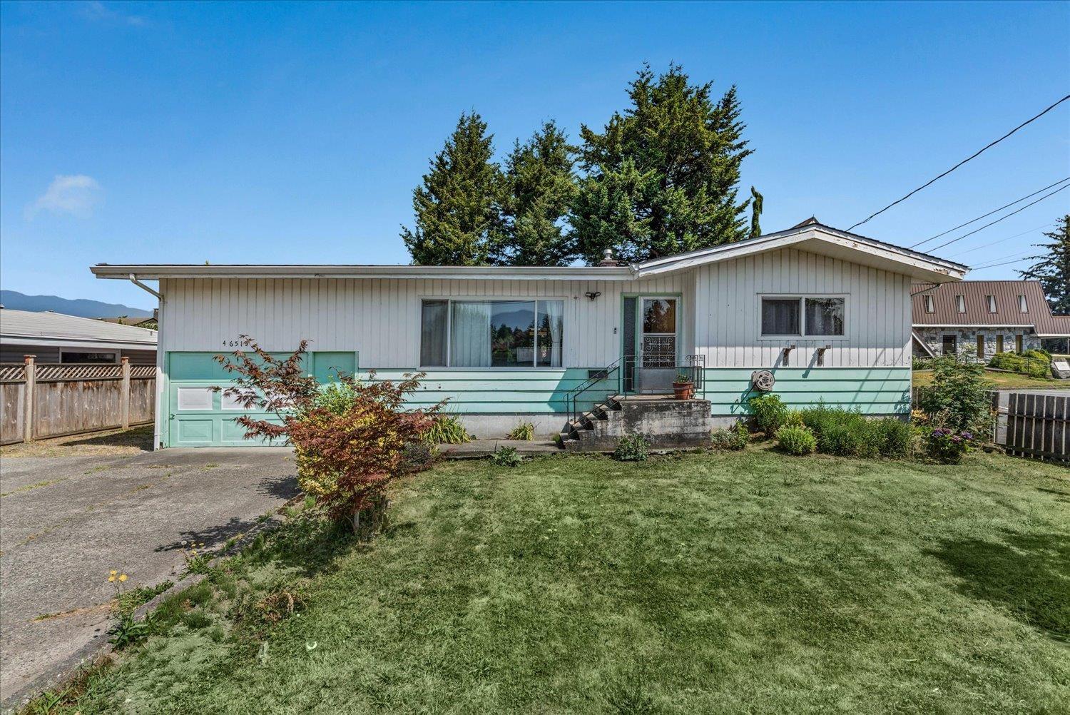 46515 CHILLIWACK CENTRAL ROAD|Chilliwack Proper South
