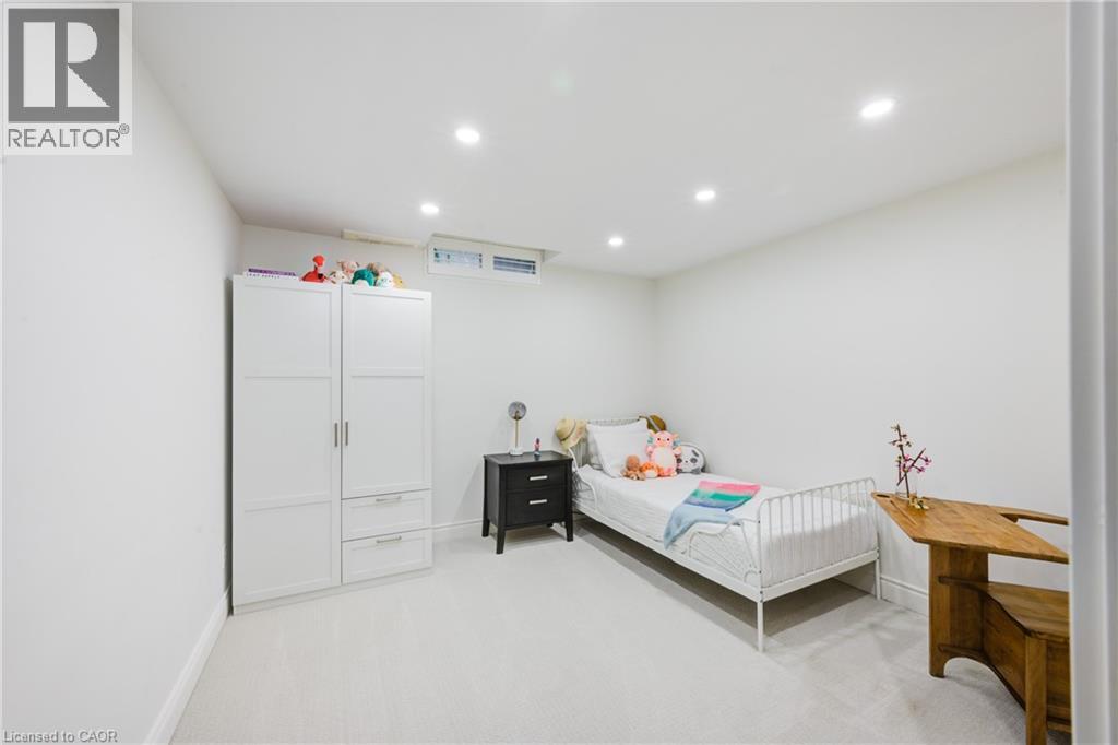 2035 Old Mill Road, Kitchener, Ontario  N2P 1E4 - Photo 36 - 40848162