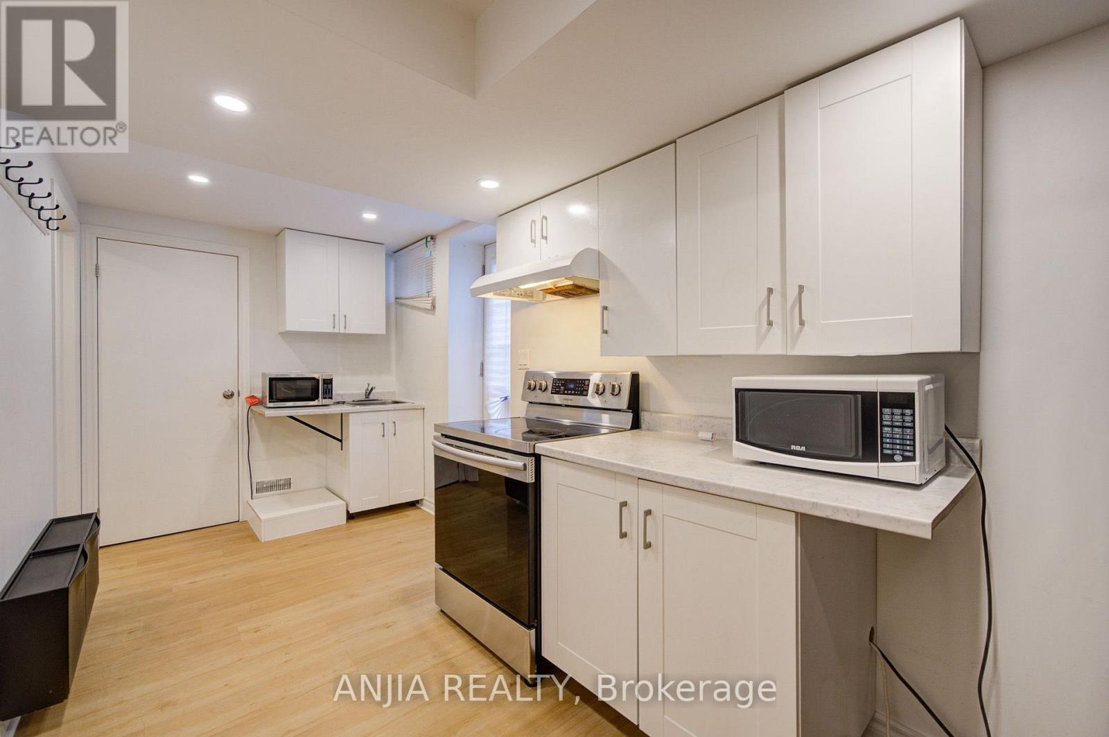 31 Spanhouse Crescent, Markham, Ontario  L3R 4E2 - Photo 39 - N13566220