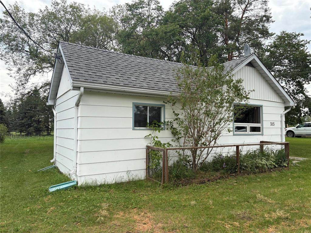 315 Tupper Street E, Killarney, Manitoba  R0K 1G0 - Photo 2 - 202616741