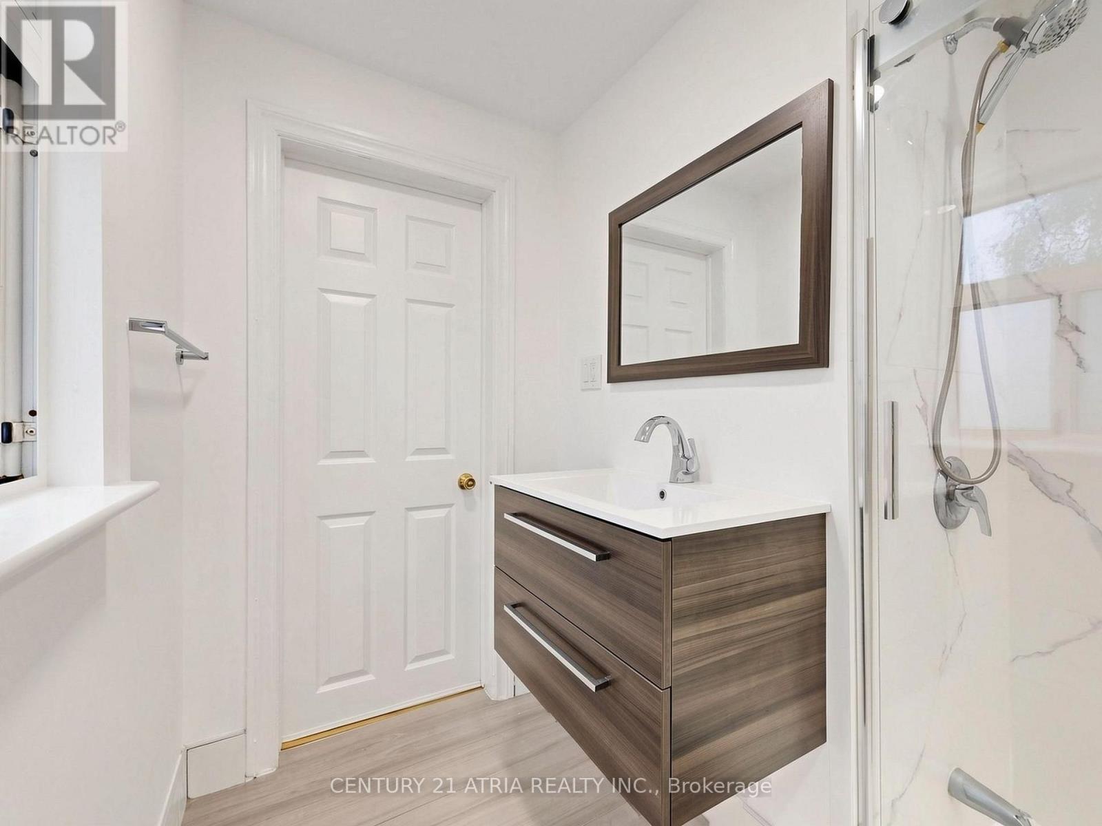 21 Mahoney Avenue, Toronto, Ontario M6M 2H5 - Photo 34 - W13571940