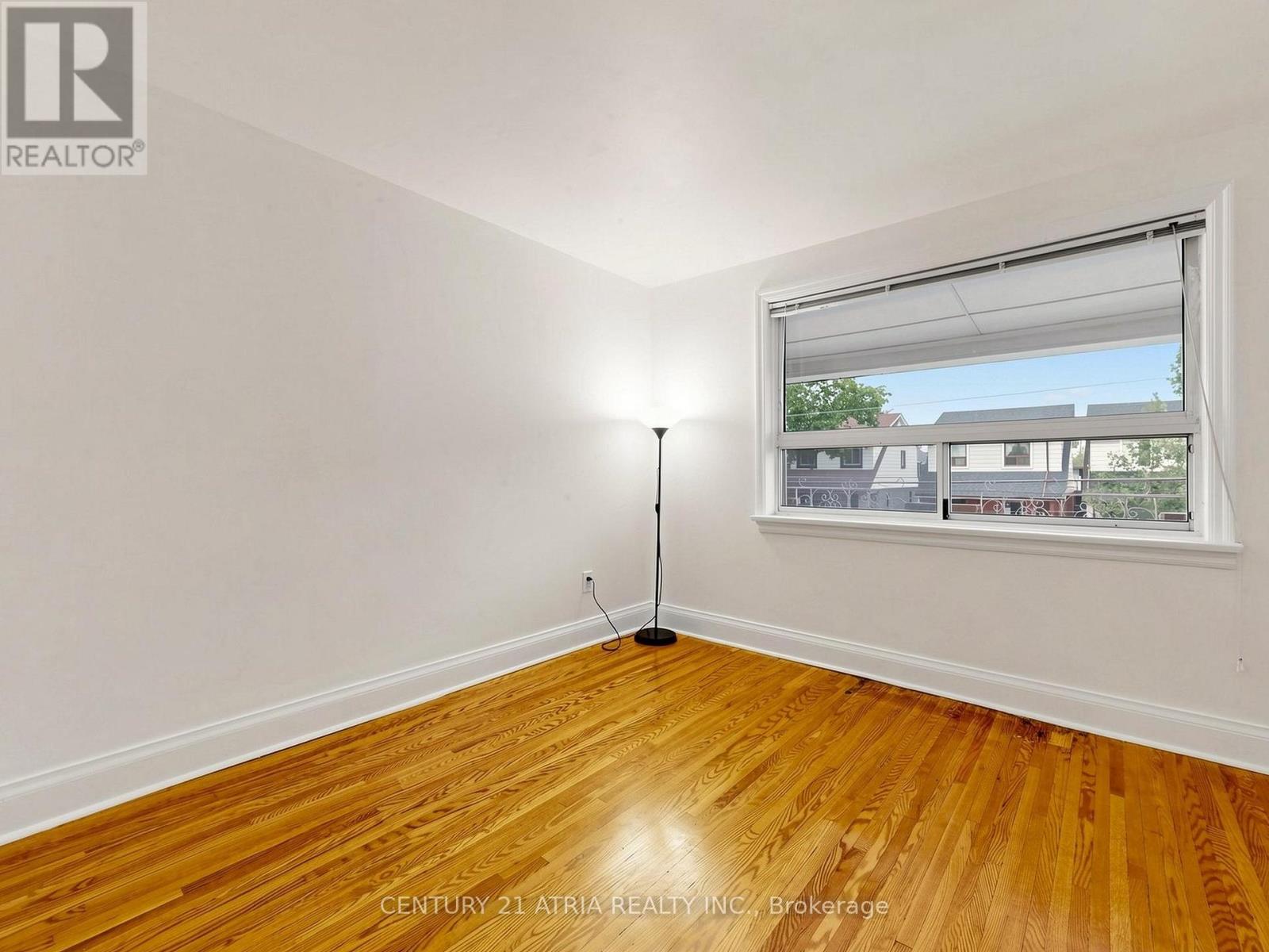 21 Mahoney Avenue, Toronto, Ontario M6M 2H5 - Photo 22 - W13571940