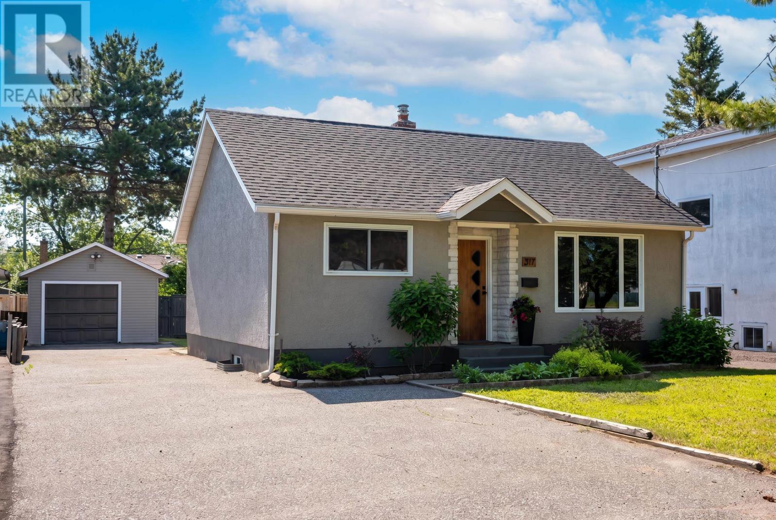 317 Rockwood Ave., Thunder Bay, Ontario