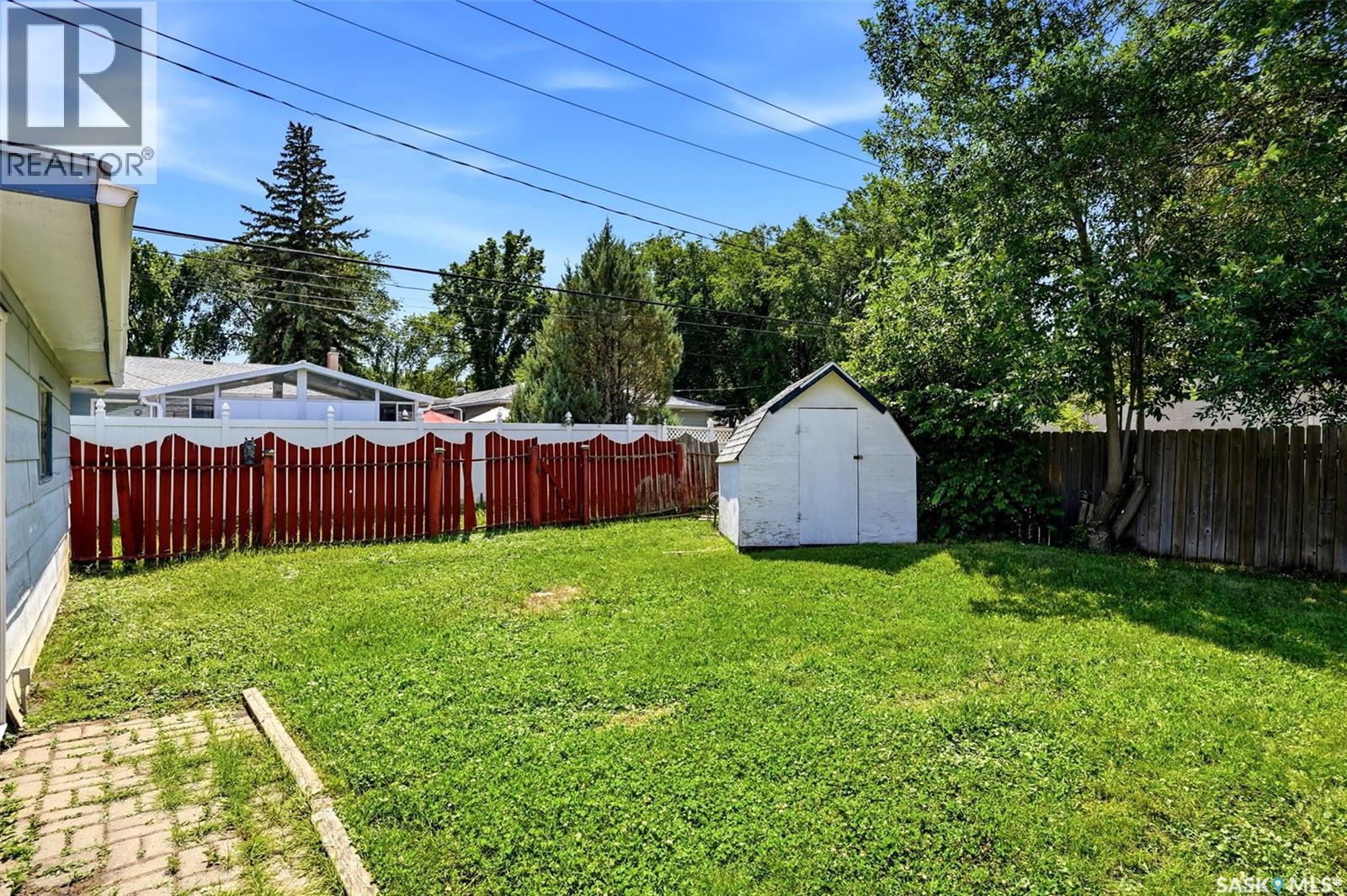 1631 Macpherson Avenue, Regina, Saskatchewan  S4S 4E1 - Photo 35 - SK042785