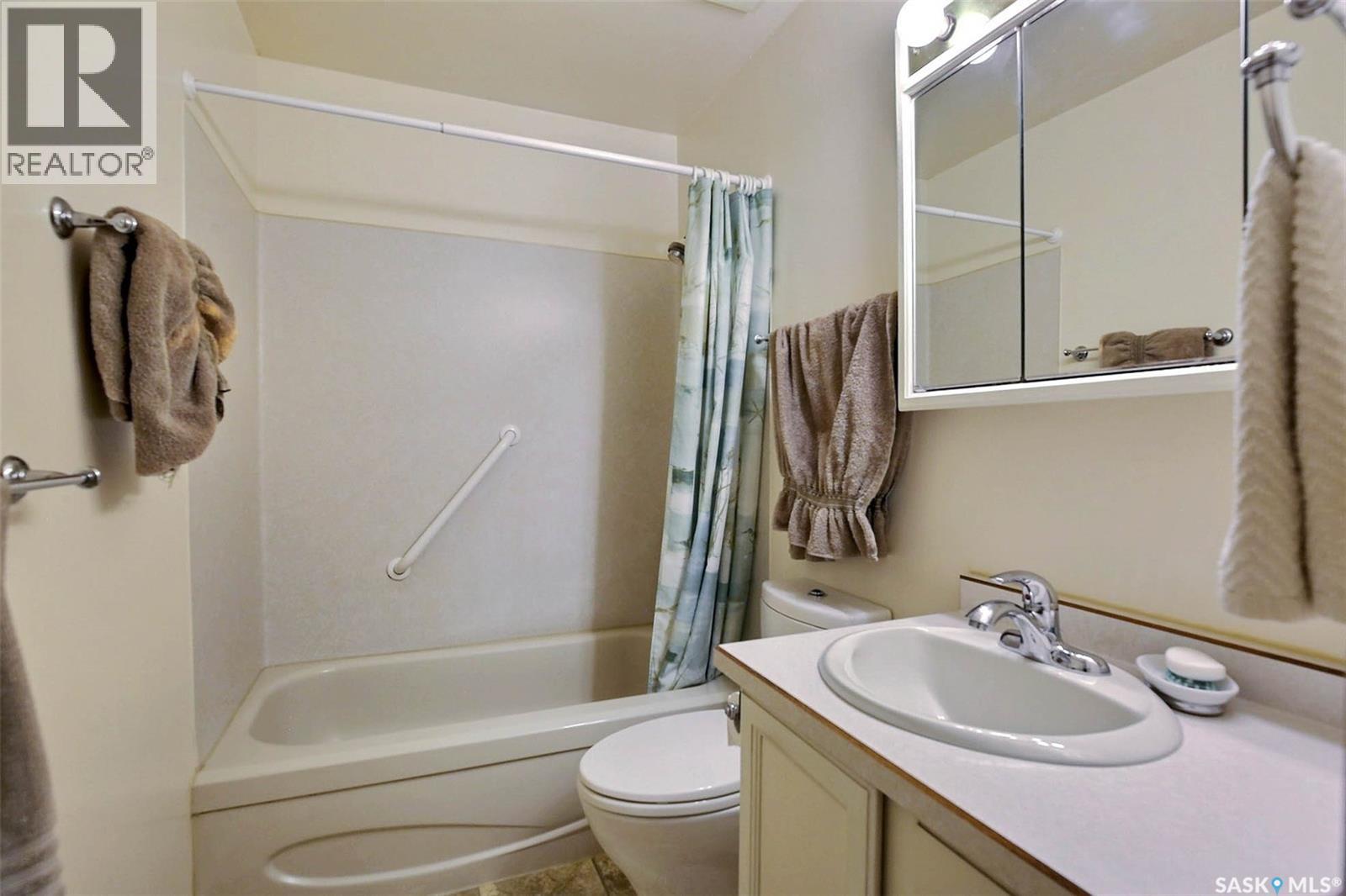 83 Woodward Avenue, Regina, Saskatchewan  S4R 3H3 - Photo 16 - SK042738