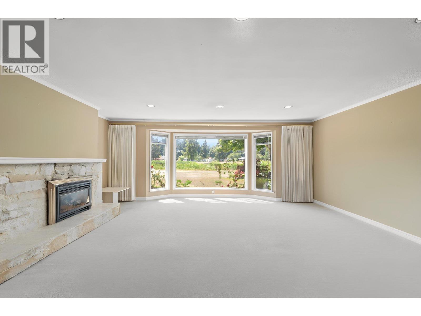 901 Jackson Way, Delta, British Columbia V4L 1W5 - Photo 2 - R3144276