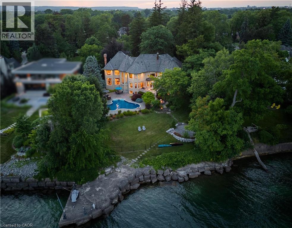 4038 LAKESHORE Road, Burlington, Ontario