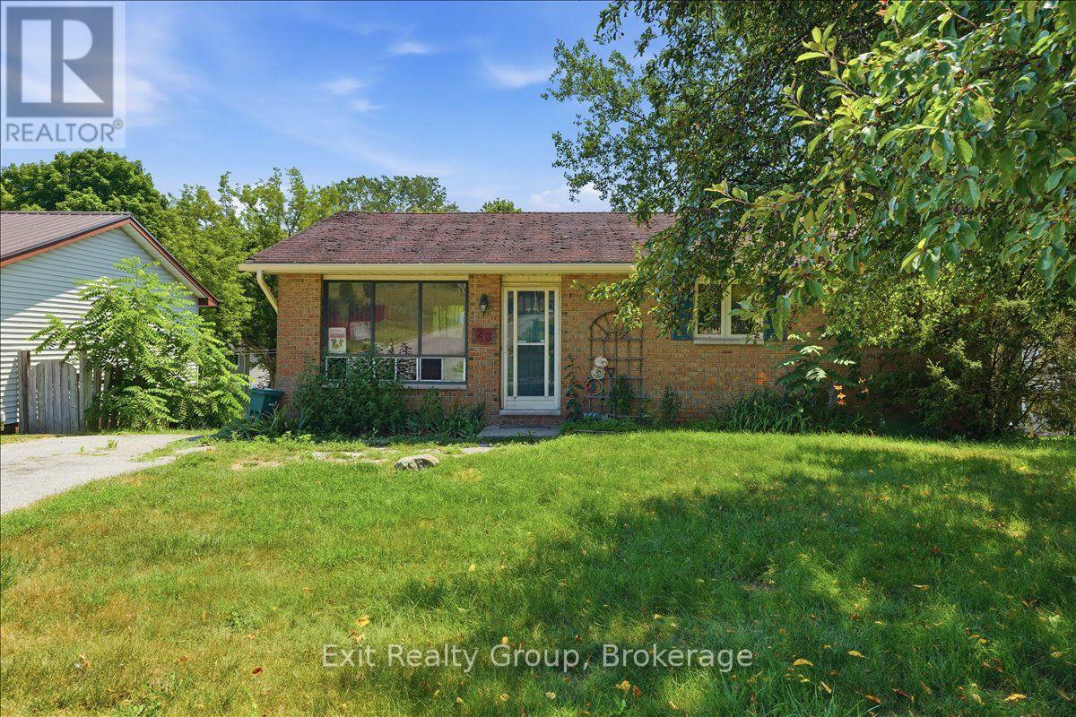 23 Van Alstine Drive, Quinte West, Ontario  K8V 6K4 - Photo 1 - X13572490