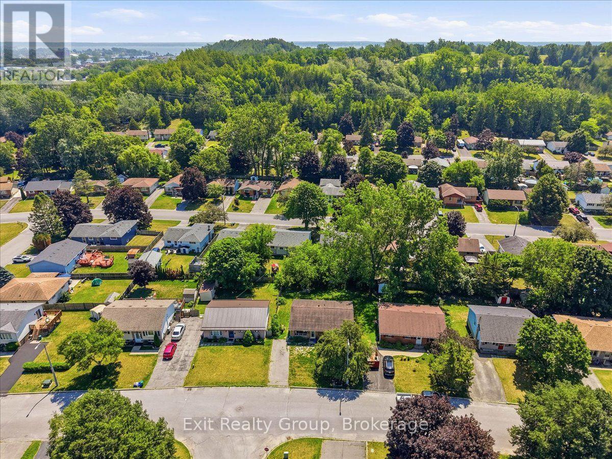 23 Van Alstine Drive, Quinte West, Ontario  K8V 6K4 - Photo 2 - X13572490